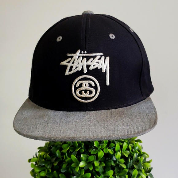 Stussy Other - Stussy flat brim hat, adjustable snap back, one size, baseball hat.
